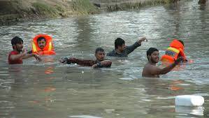 Girl plays ‘luka chhuppi’ with rescue team