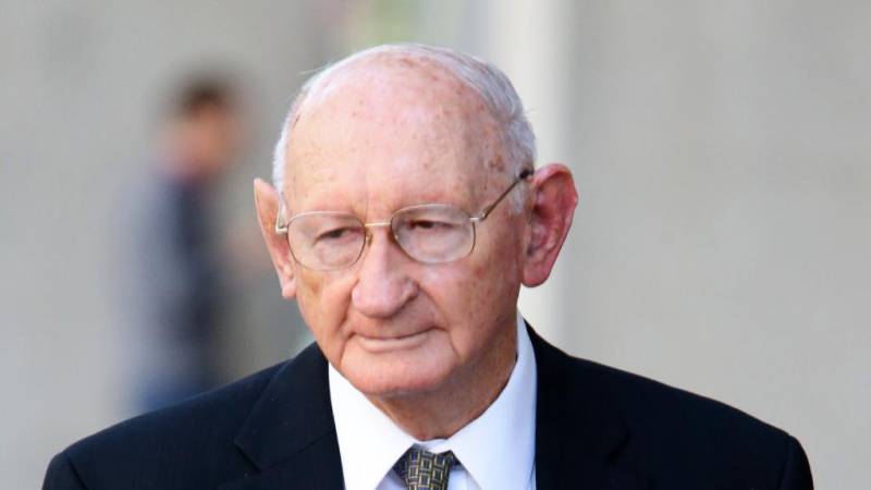 Uniting Church minister avoids jail despite molesting young girl