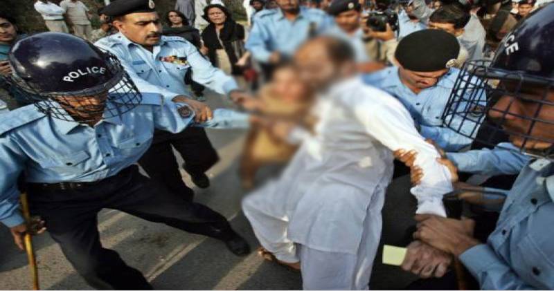Police bangs PML-N candidate to get votes out of his throat