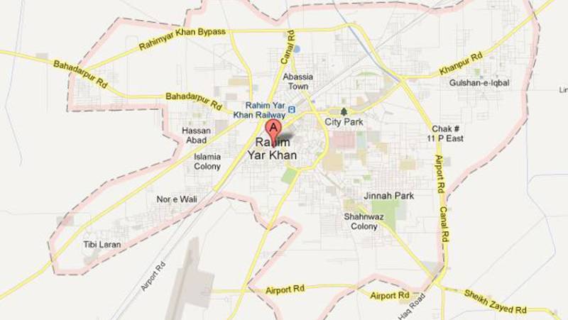 2 police officials injured in bomb explosion