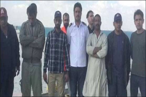 Stranded Pakistanis in Egypt finally returns to Karachi