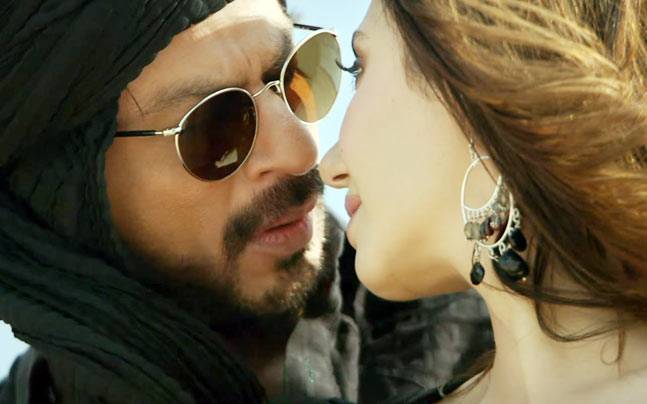 Watch: Mahira Khan’s ‘Raees’ latest song ‘Zaalima’ released