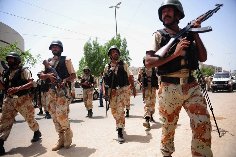'MQM militant wing' weapons recovered from Karachi graveyard