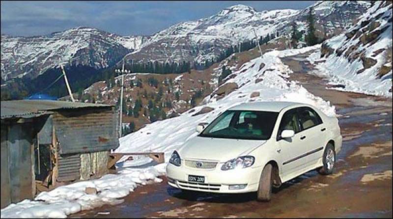 6 killed, 26 injured as bus falls into ditch in Azad Kashmir