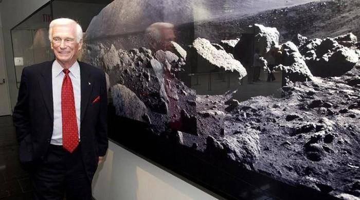 Last man to walk on moon, dies at 82