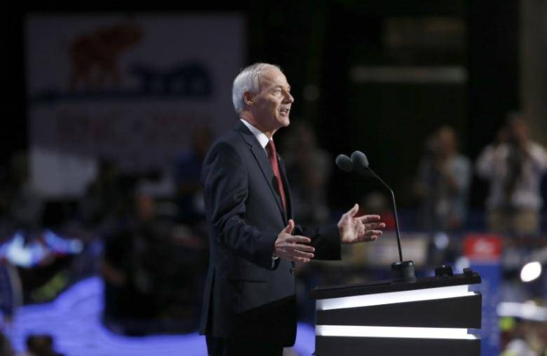 Law bans abortion in Arkansas - USA