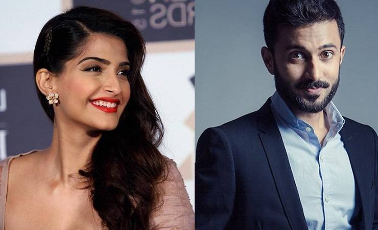 Sonam Kapoor spotted with boyfriend