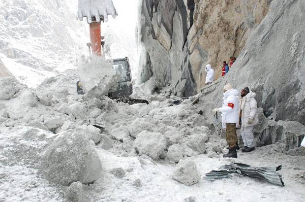 Area evacuated in Skardu as glacier glides towards population