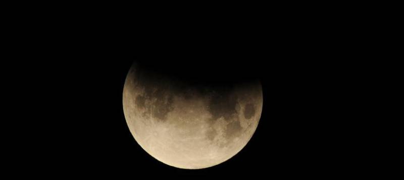 First lunar eclipse of 2017 to appear