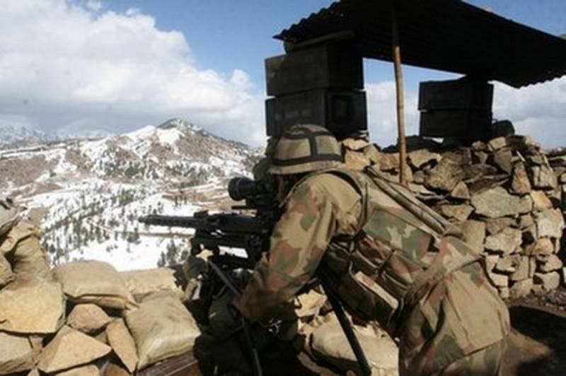 Terrorists attack Pak Army checkpost near Afghan border