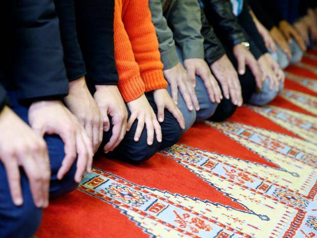Muslim students barred from using prayer mats in German school