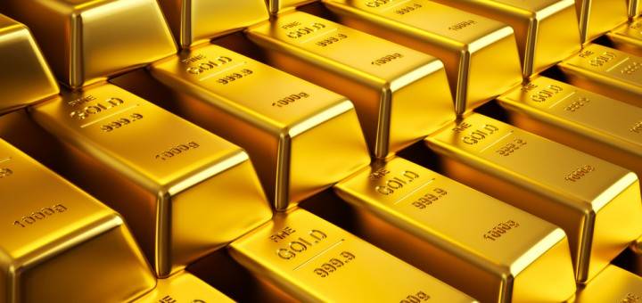 Gold slips to four-week low on Fed rate hike expectations