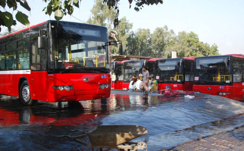 Punjab govt inaugurates speedy feeder bus service in Lahore