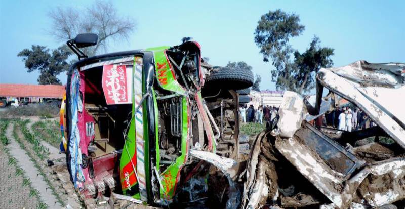 1 killed, dozens injured in road accident