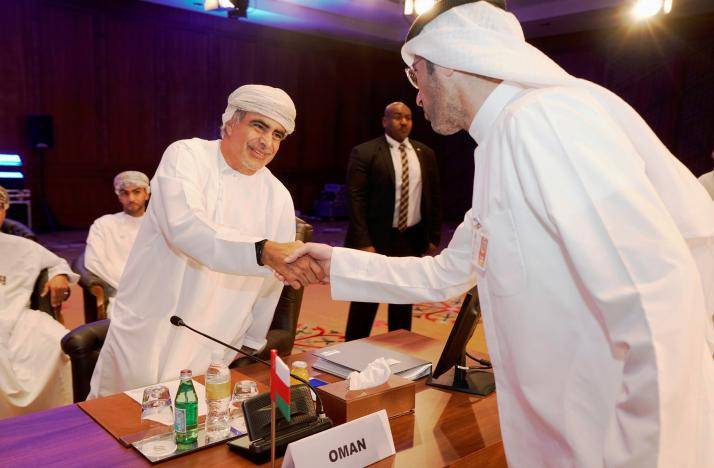 OPEC, non-OPEC to look at extending oil-output cut