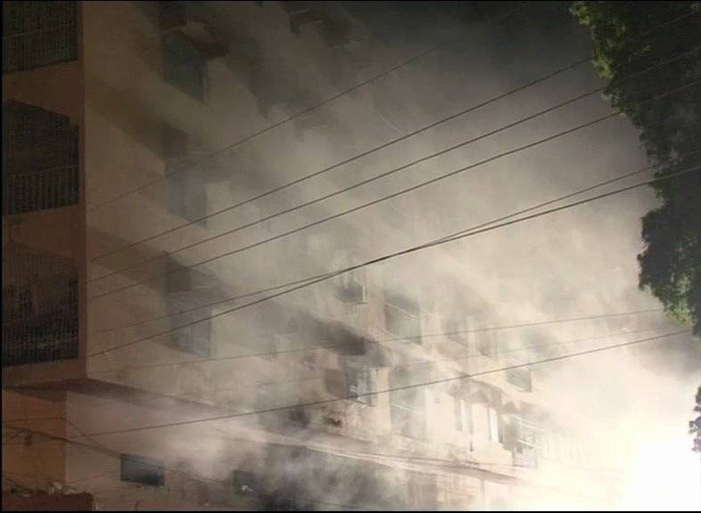 Valuables worth millions turned to ashes as fire engulfed Karachi’s Tariq plaza