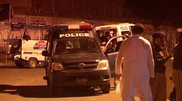 Karachi: Doctor shot dead, dozens detained