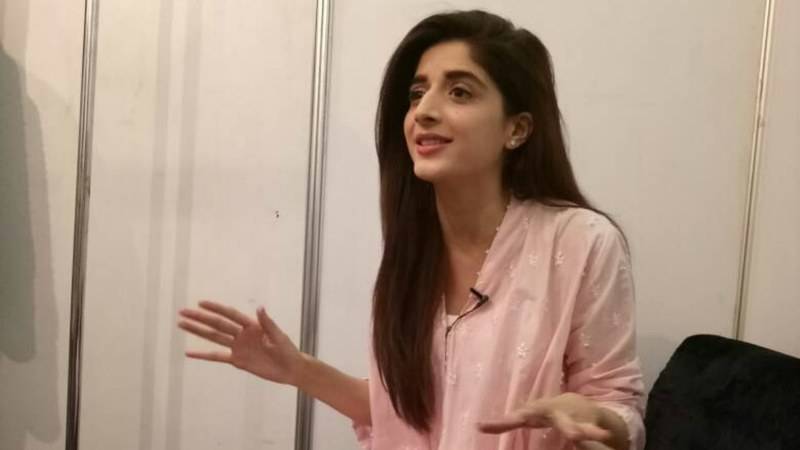 Watch: Mawra ready to be golden feather in Lux Style Awards crown 