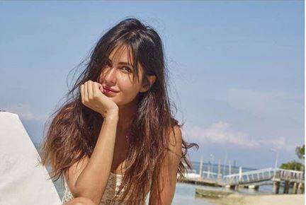Katrina Kaif shares first picture after joining Instagram