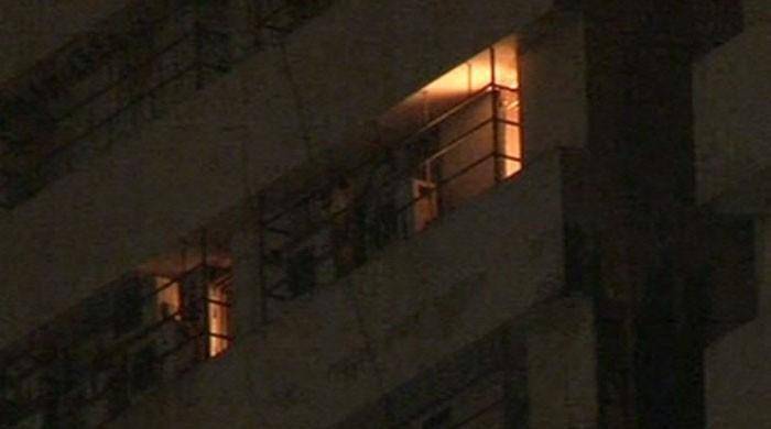 Massive fire extinguished after Karachi building ablaze thrice