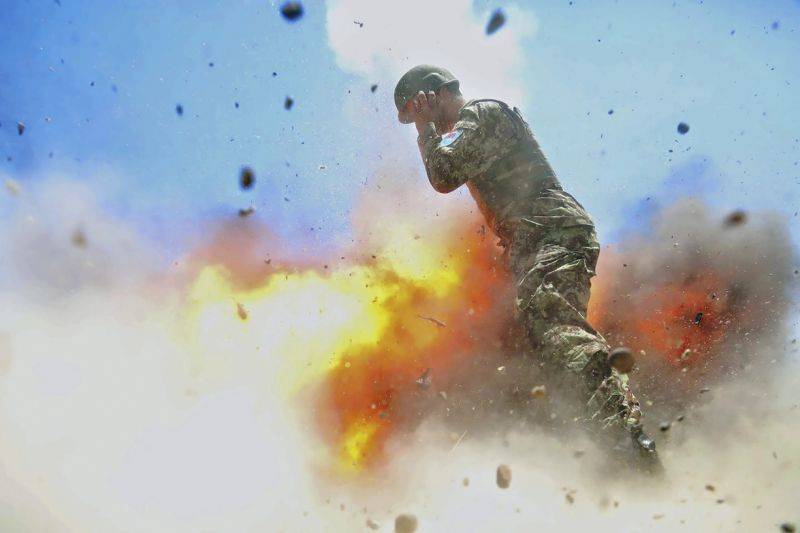 Army photographer captures her own death in explosion