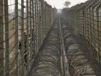 Pakistan summons Indian HC over LoC firing