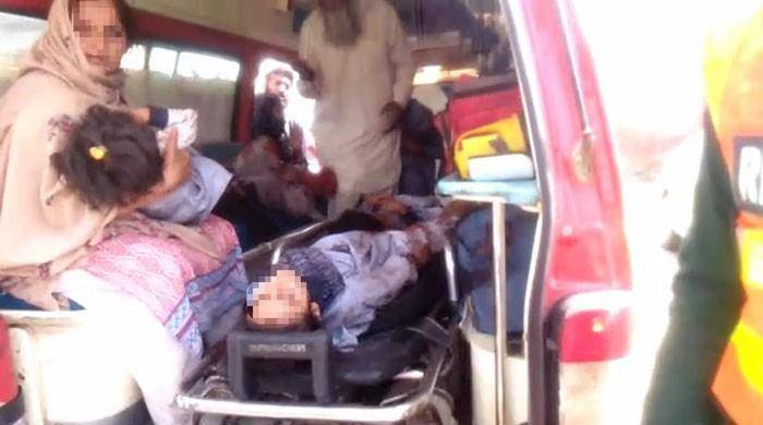 4 children killed, 8 injured as oil tanker crushes school van