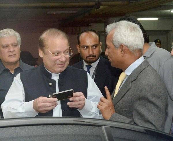 PM Nawaz suspends Nehal Hashmi’s party membership, directs to resign from Senate