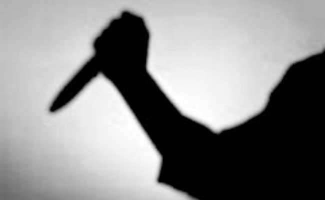 Five including women stabbed to death in Mandi Bahauddin