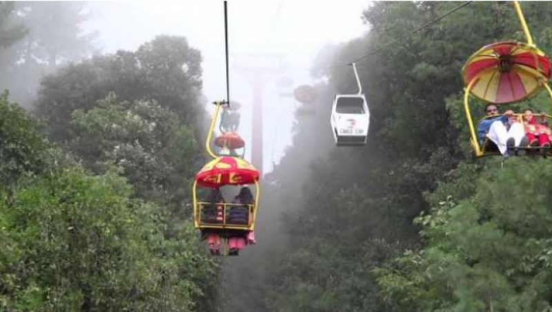 10 people dead as chairlift collapses near Murree