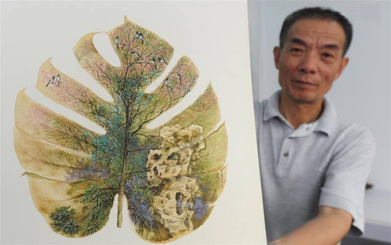 Chinese artist creates series of leaf paintings