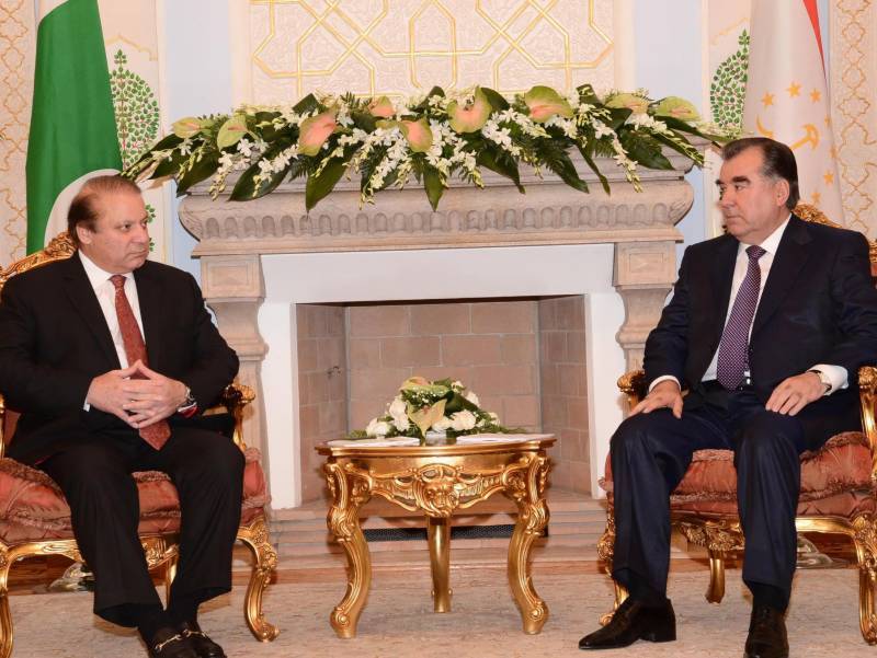 Pakistan wants good relations with neighbours, resolve Kashmir issue with India: PM Nawaz