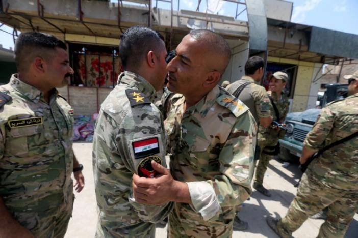 Iraqi army celebrates Mosul victory