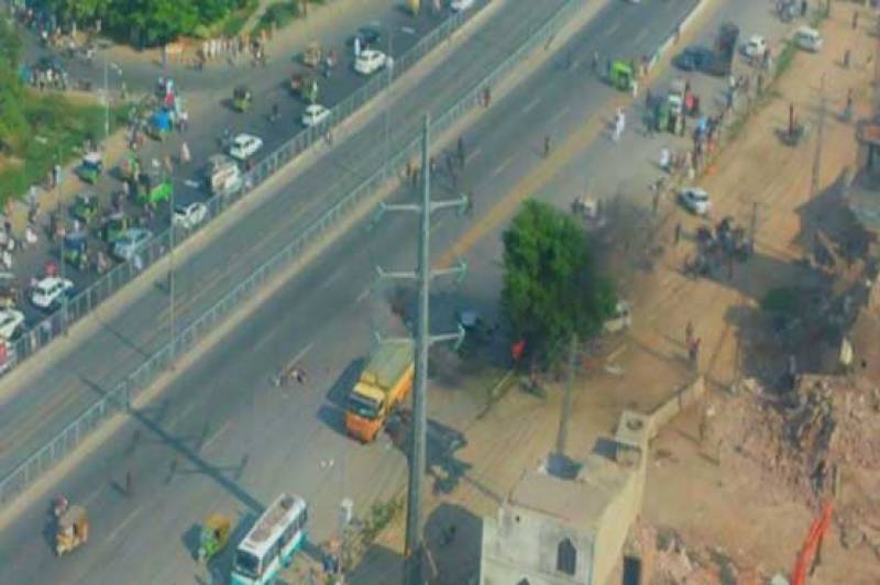 Eight cops among 26 martyred, 53 injured in Lahore Arfa Karim Tower blast