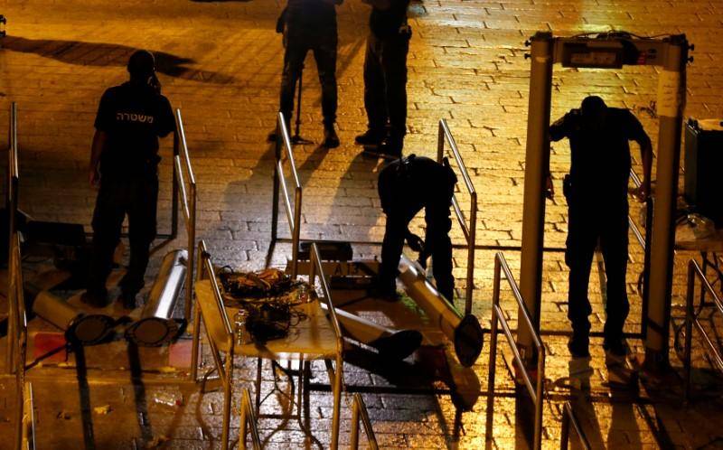 Israel to replace metal detectors in Jerusalem with smart surveillance