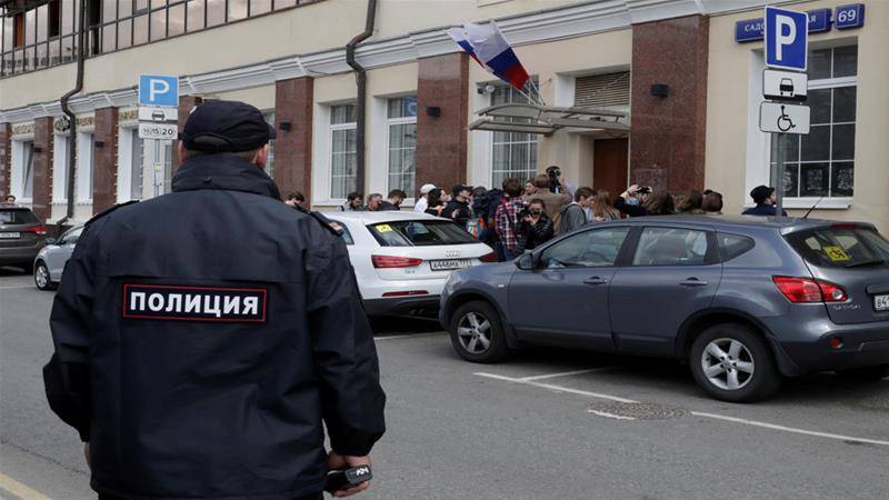 Shooting at Moscow court leaves three dead
