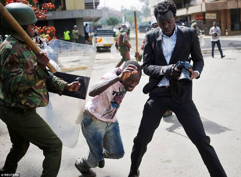 Kenyan police kill 11 protesters demanding re-election of President Kenyatta