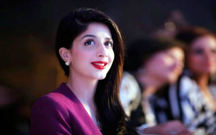 Mawra Hocane passes LLB exams 