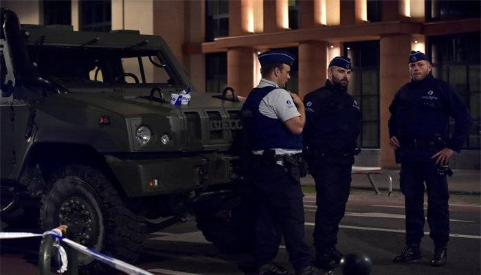 Belgian soldiers shoot dead knife attacker in Brussels