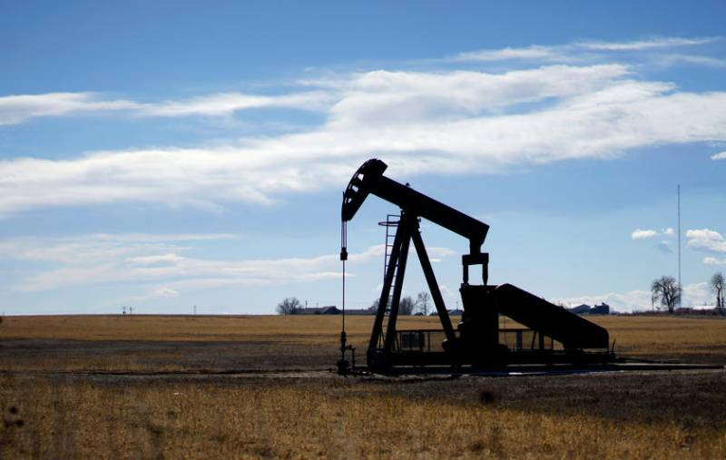 Oil prices set for weekly gains as demand outlook brightens