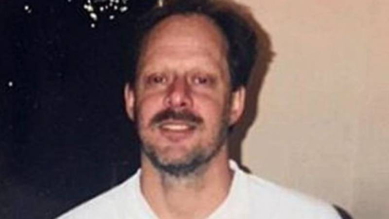 Las Vegas gunman described as well-off gambler and a loner