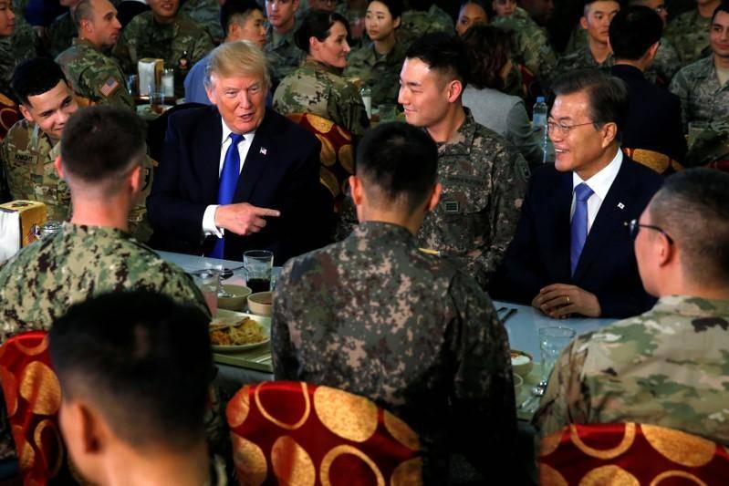 Trump lands in South Korea, frontlines of North Korean nuclear standoff