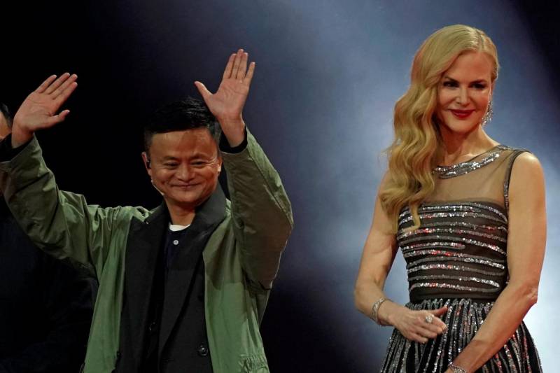 China shopping festival smashes record at halfway mark