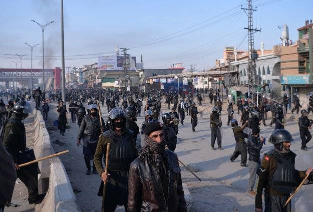 Islamabad operation: 6 killed, hundreds injured in clashes between LEAs, protesters