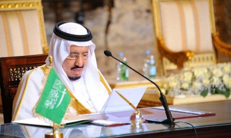 Saudi king Salman orders new allowances to offset rising cost of living