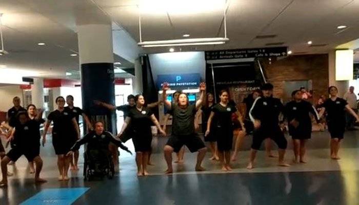 Watch: Greenshirts welcomed with 'Haka dance' in Dunedin
