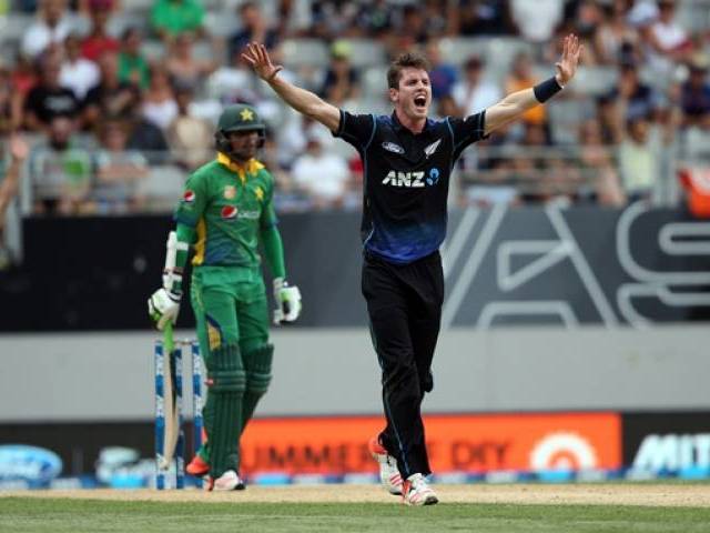 3rd ODI: New Zealand beat Pakistan by 183 runs