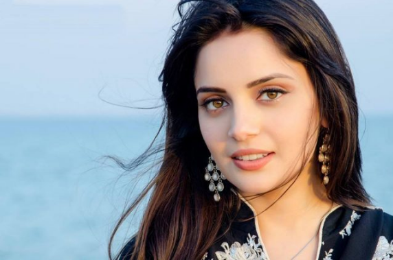 After Meesha Shafi, Armeena Khan breaks silence