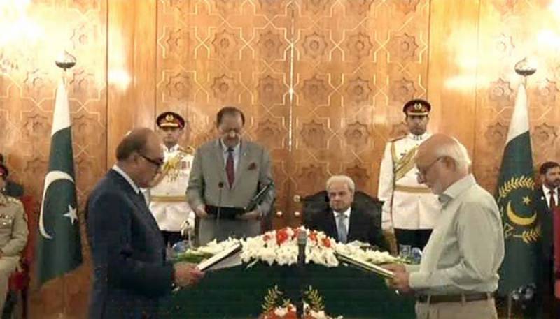 Khalid Lodhi, Misbahur Rehman take oath as caretaker ministers