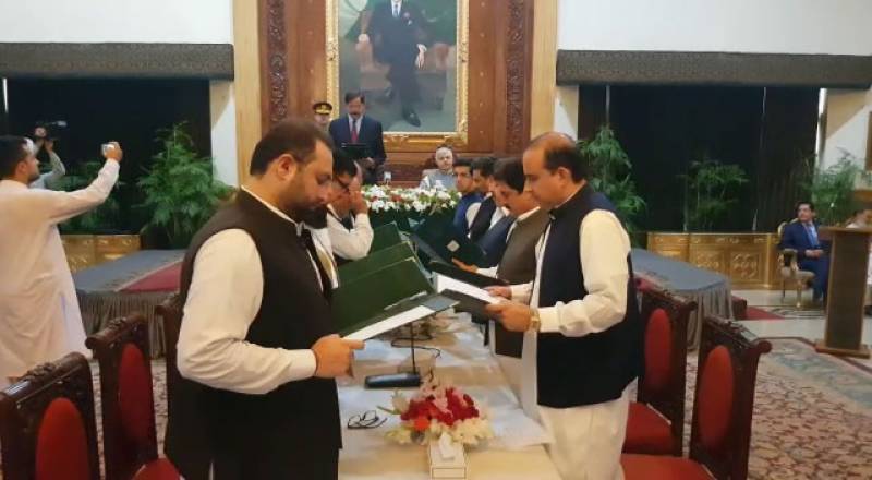 11-member Khyber Pakhtunkhwa cabinet takes oath